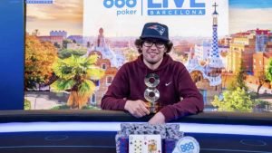 Juara 888poker Pau Veciana