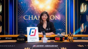 Xuan Liu Juara Triton Poker