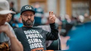 Hellmuth Singkirkan Negreanu Poker Players Championship