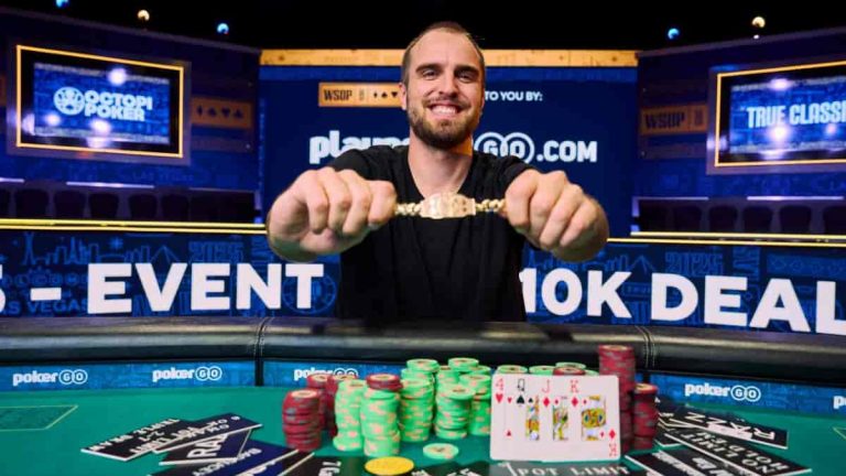 Ryan Hoenig Menang Besar di WSOP 2025